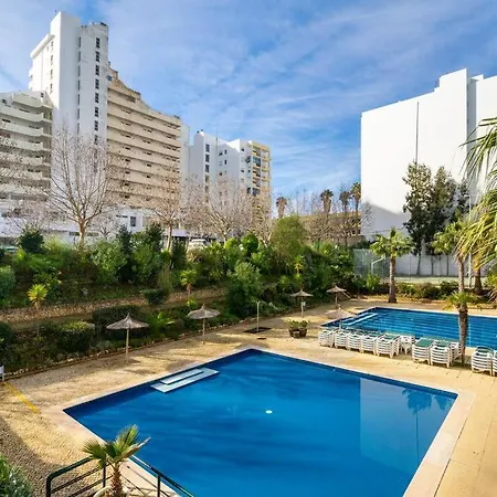 Jardins Da Rocha: Sunny With Pools And Parking