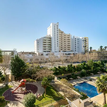 Jardins Da Rocha: Sunny With Pools And Parking