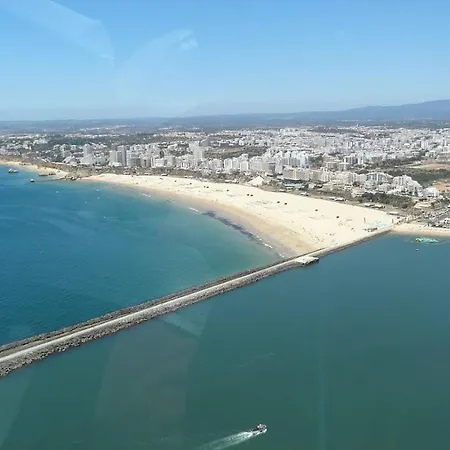 Jardins Da Rocha: Sunny With Pools And Parking Apartment