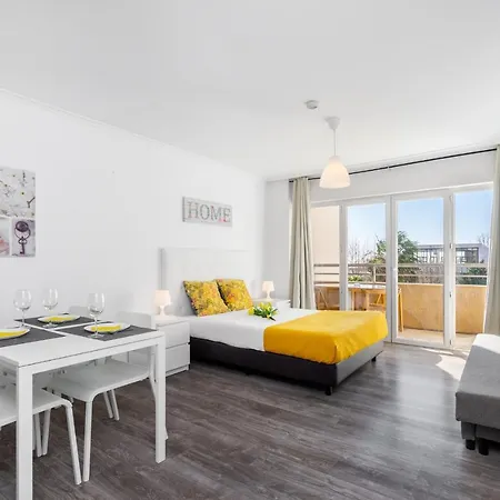 Da Rocha, 4g Jardins Da Rocha, Sunny Studio, Air Conditioning, Two Pools, Internet, Parking, By Ig