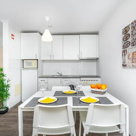 Апартаменти Da Rocha, 4g Jardins Da Rocha, Sunny Studio, Air Conditioning, Two Pools, Internet, Parking, By Ig *