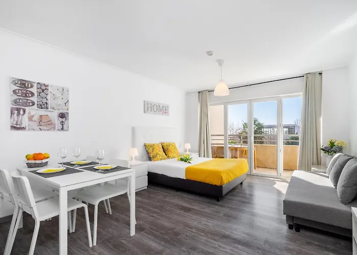 Da Rocha, 4g Jardins Da Rocha, Sunny Studio, Air Conditioning, Two Pools, Internet, Parking, By Ig